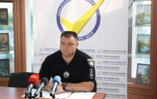 На Житомирщині біля виборчої дільниці затримано трьох озброєних чоловіків