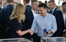 "73% было лучше": Зеленский с улыбкой отреагировал на первые данные экзит-полов