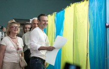 "Це маячня": Вакарчук відповів на чутки про намір відмовитись від мандата у разі проходження його партії до ВР
