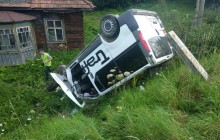 На Львівщині водій мікроавтобуса на зупинці переїхав жінку на очах у її доньок