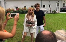 Алла Пугачева шокировала публику своим появлением в мини-шортах (фото)