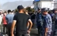 Не поділили територію: на кордоні між Киргизстаном і Таджикистаном спалахнули сутички (відео)