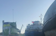 Ukraine detains Russian tanker involved in Kerch Strait attack (Video)