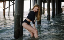 Тіна Кароль позувала у кадрі без штанів (фото)