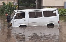 Ривне накрыл мощнейший за последние годы ливень: затоплены больницы и детсады (фото)
