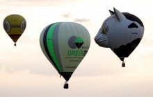 У Франції сотні повітряних куль одночасно піднялися в небо (фоторепортаж)