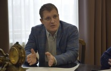 Коммерческий директор авиакомпании YanAir Тарас Стригуненко: Мы могли бы летать из Житомира в Одессу два раза в день. Но рейс Житомир-Одесса в нашей стране будет стоить дороже, чем Житомир-Варшава