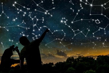 Астрологи назвали головних щасливчиків жовтня 2022