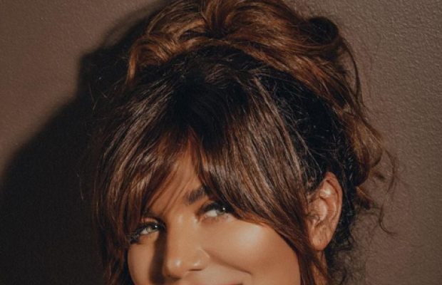 "Не можу більше": екс-"віагра" у прозорому топі поскаржилася на життя (фото)