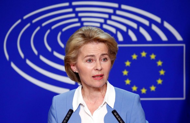 Єврокомісія хоче додавати компанії в "чорний список" за незаконне перевезення мігрантів