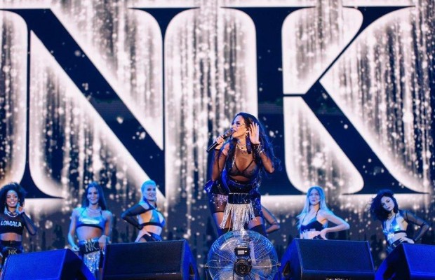 "Що за прикид БДСМ": Каменських розкритикували за невдалий образ (фото, відео)