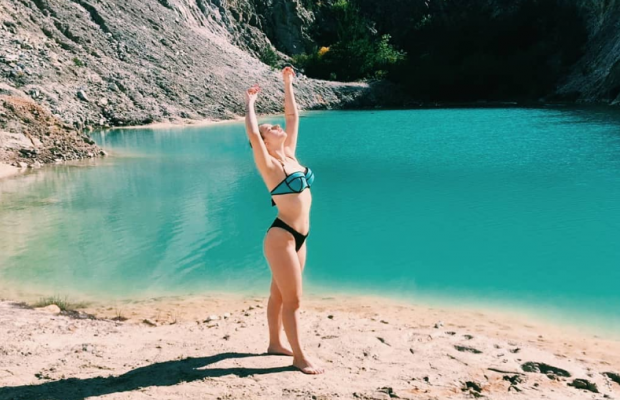 В Іспанії кілька Instagram-блогерів були госпіталізовані після купання в токсичному озері