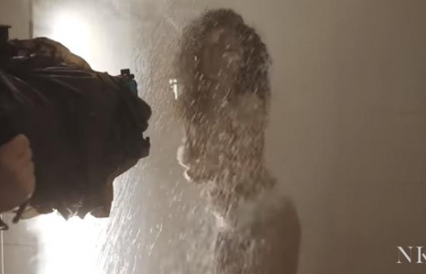 Мокра та сексуальна: Настя Каменських показала оголене відео