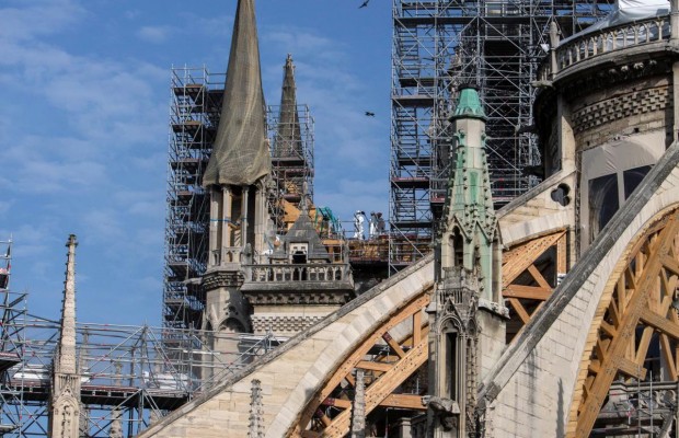 В Париже реставрируют сгоревший Нотр-Дам де Пари: как выглядит собор сейчас (фоторепортаж)