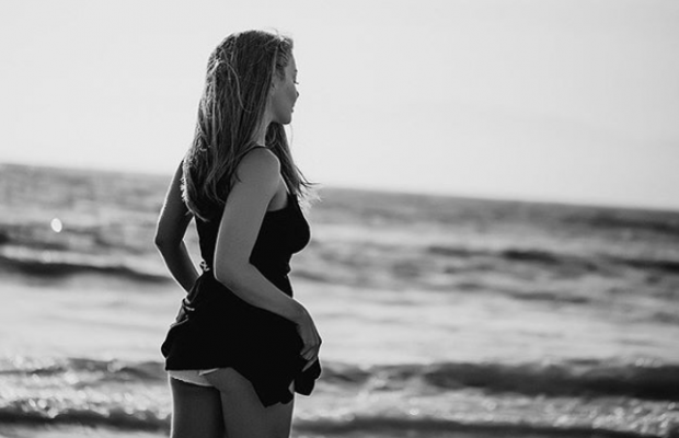 Тіна Кароль засвітила сідниці в міні-шортах (фото)