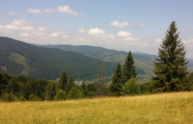 Овеча ферма, водоспади та скелі Довбуша: топ-5 локацій для активного туризму у Яремче (фото)