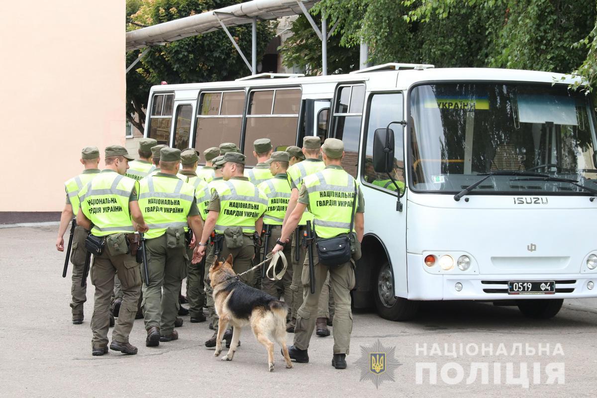 Патрулі Нацгвардії вже підключили до єдиного Центру управління нарядами ГУНП / фото hk.npu.gov.ua Патрулі Нацгвардії вже підключили до єдиного Центру управління нарядами ГУНП / фото hk.npu.gov.ua
