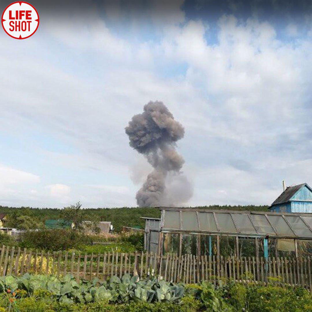 Ð� Ð¡Ð¸Ð±Ð¸Ñ�Ð¸ Ð³Ð¾Ñ�Ð¸Ñ� Ñ�ÐºÐ»Ð°Ð´ Ð±Ð¾ÐµÐ¿Ñ�Ð¸Ð¿Ð°Ñ�Ð¾Ð² / Telegram, LIFE SHOT