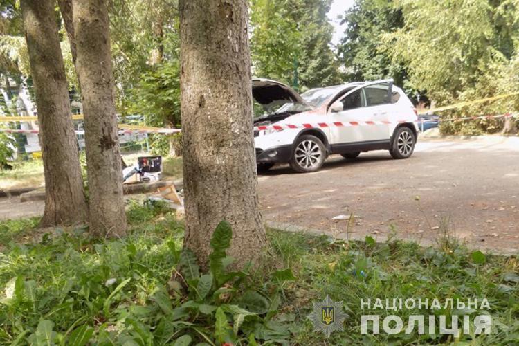 Тернополянин обратился к медикам с рваной раной руки / фото: ГУ Нацполиции Тернопольской области Тернополянин обратился к медикам с рваной раной руки / фото: ГУ Нацполиции Тернопольской области