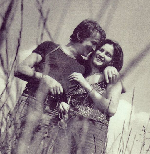 Ротару показала архивный снимок с мужем / фото instagram.com/sofiarotaru.official