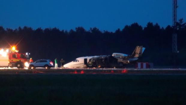 Самой певицы в самолете не было / фото: CBS News Самой певицы в самолете не было / фото: CBS News