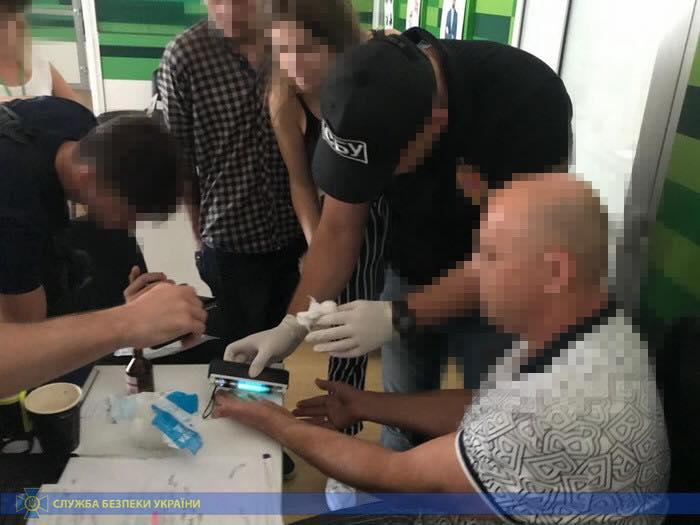 СпÑвÑобÑÑник ÑÑнÑÑÑанови вимагав гÑоÑÑ Ð²Ñд боÑжникÑв за ÑпиÑÐ°Ð½Ð½Ñ ÐºÑедиÑоÑÑÑÐºÐ¾Ñ Ð·Ð°Ð±Ð¾ÑгованоÑÑÑ / ÑоÑо пÑеÑ-ÑлÑжба СÐУ