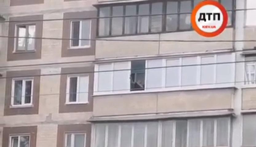 В одном из районов Киева открыли стрілянину / dtp.kiev.ua, instagram.com В одном из районов Киева открыли стрілянину / dtp.kiev.ua, instagram.com