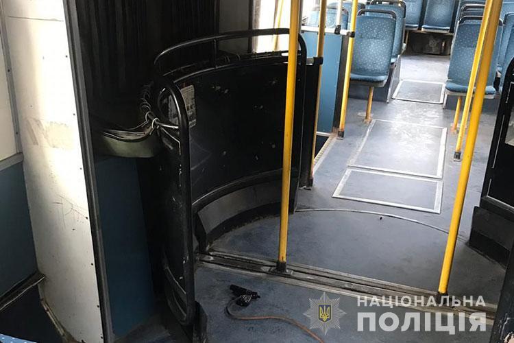 Зброю направлено на експертизу / фото: ГУ Нацполіції Тернопільської області Зброю направлено на експертизу / фото: ГУ Нацполіції Тернопільської області