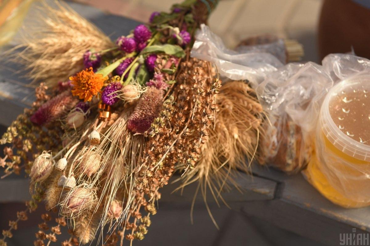 Что нужно святить на Медовый Спас Что нужно святить на Медовый Спас