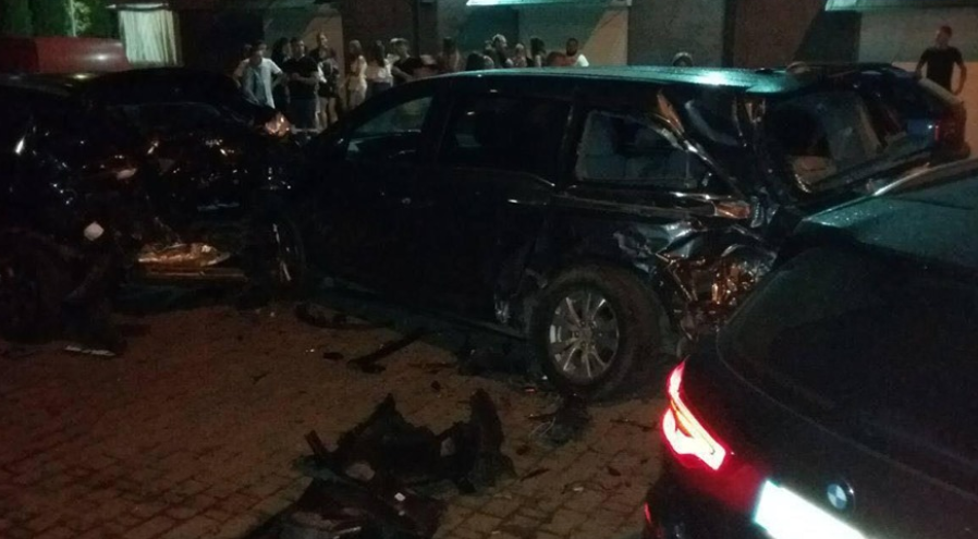 В Івано-Франківську 20-річна водійка влаштувала масштабну ДТП / Патрульна поліція Івано-Франківської області