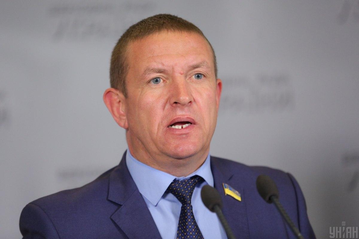 На Житомирщині у ДТП постраждав народний депутат від «Євросолідарності» Бондар / фото УНІАН На Житомирщині у ДТП постраждав народний депутат від «Євросолідарності» Бондар / фото УНІАН