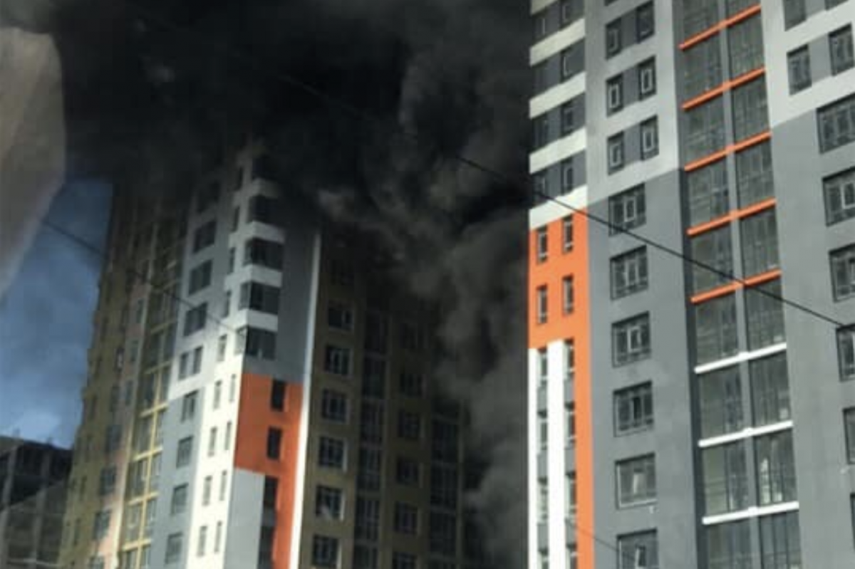 У Києві на Оболоні сталася масштабна пожежа / фото dtp.kiev.ua У Києві на Оболоні сталася масштабна пожежа / фото dtp.kiev.ua