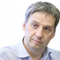 "Наш прогноз предусматривает получение в этом году двух миллиардов долларов по новой программе с МВФ. И в следующем году также"