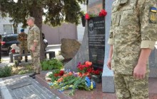 Пять лет трагедии: в Днепре почтили память погибших под Шахтерском бойцов (видео)