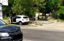 В Херсоне женщина на внедорожнике сбила двух детей на переходе (видео)