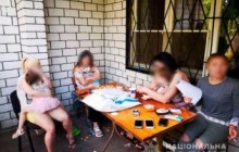 В Херсоне судят сводницу, которая продала 14-летнюю девочку (фото)