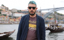 Протесты в Москве: известный российский дизайнер заявил о бегстве из страны (видео)