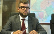 Кабмин уволил главу "Укрзализныци" Кравцова