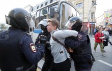 На акції протесту в Москві затримано більше десятка неповнолітніх (фоторепортаж)