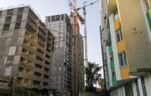 У Києві патрульні змусили відеоблогерів спуститися з верхівки баштового крана висотою в 30 поверхів