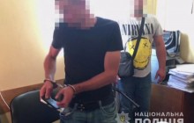 В Одесі чоловік після невдалої спроби обікрасти колишню дружину скинув її з балкона