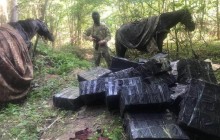 Ukraine border guards in Chernivtsi region track down horseback cigarette smugglers