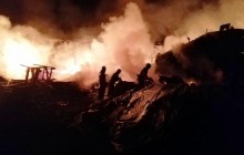 На Житомирщине произошел масштабный пожар в деревообрабатывающем цехе (фото)