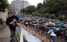 В Гонконге на масштабную акцию протеста вышли учителя (фото)