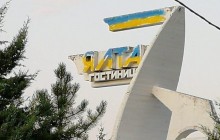 У анексованому Криму у День прапора на вулицях з'явилася жовто-блакитна символіка (фото)