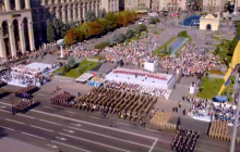 Військові оркестри, піаністи, оперні співаки і зірки шоу-бізнесу: як українці виконували Гімн на Майдані (відео)