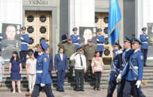 В Киеве почтили память нацгвардейцев, погибших во время беспорядков возле Рады 31 августа 2015 года (фото)
