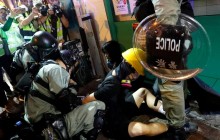 Протесты в Гонконге: появилось видео жестокой зачистки поезда метро