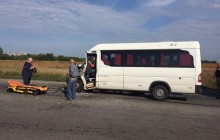 В Днепропетровской области маршрутка столкнулась с грузовиком: пострадали 10 человек (фото, видео)