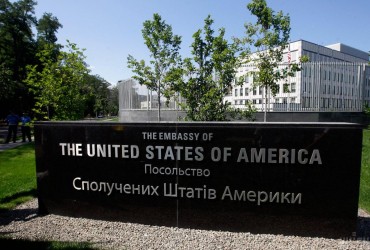 США тимчасово переводять роботу посольства з Києва у Львів